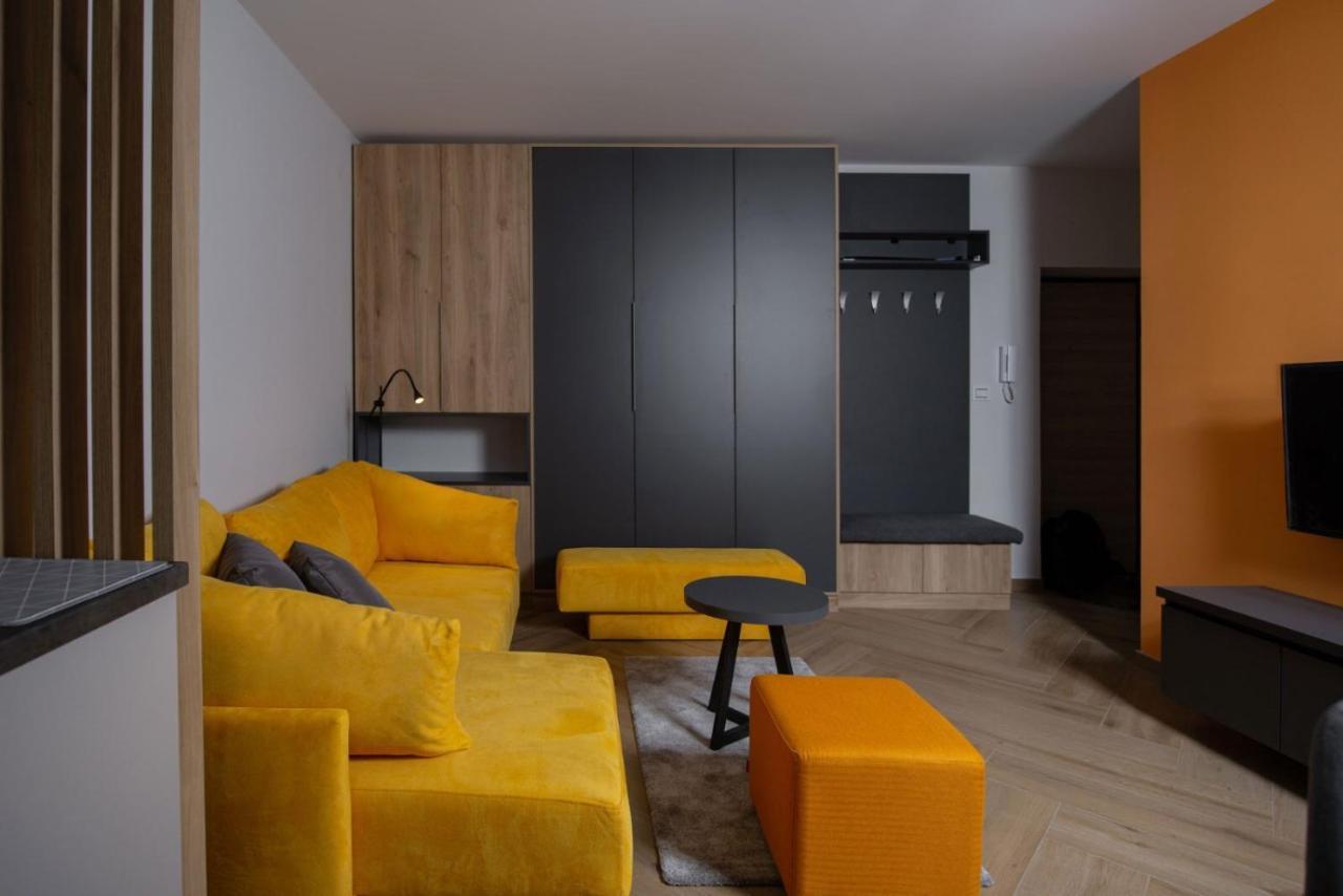 Republic Square Apartment - With Garage Nowy Sad Zewnętrze zdjęcie