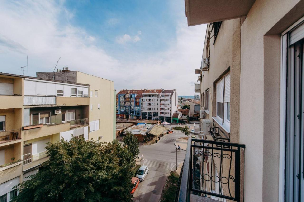 Republic Square Apartment - With Garage Nowy Sad Zewnętrze zdjęcie